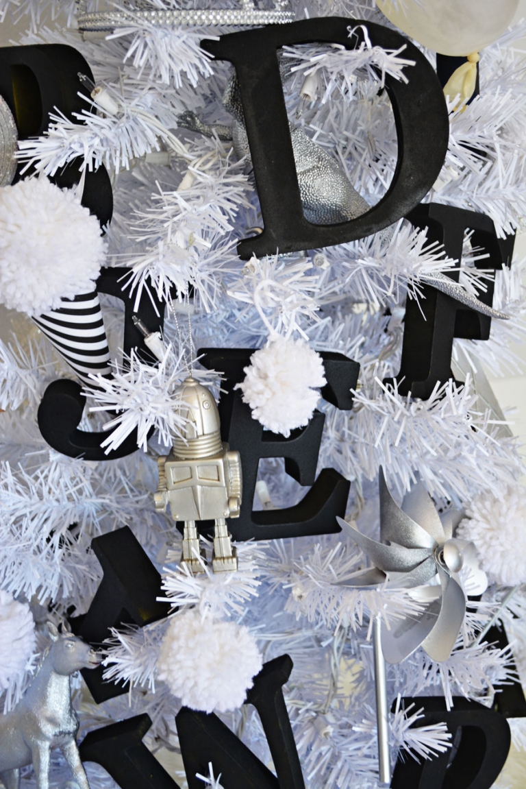Alphabet-Christmas-Tree-Idea--for-Kids