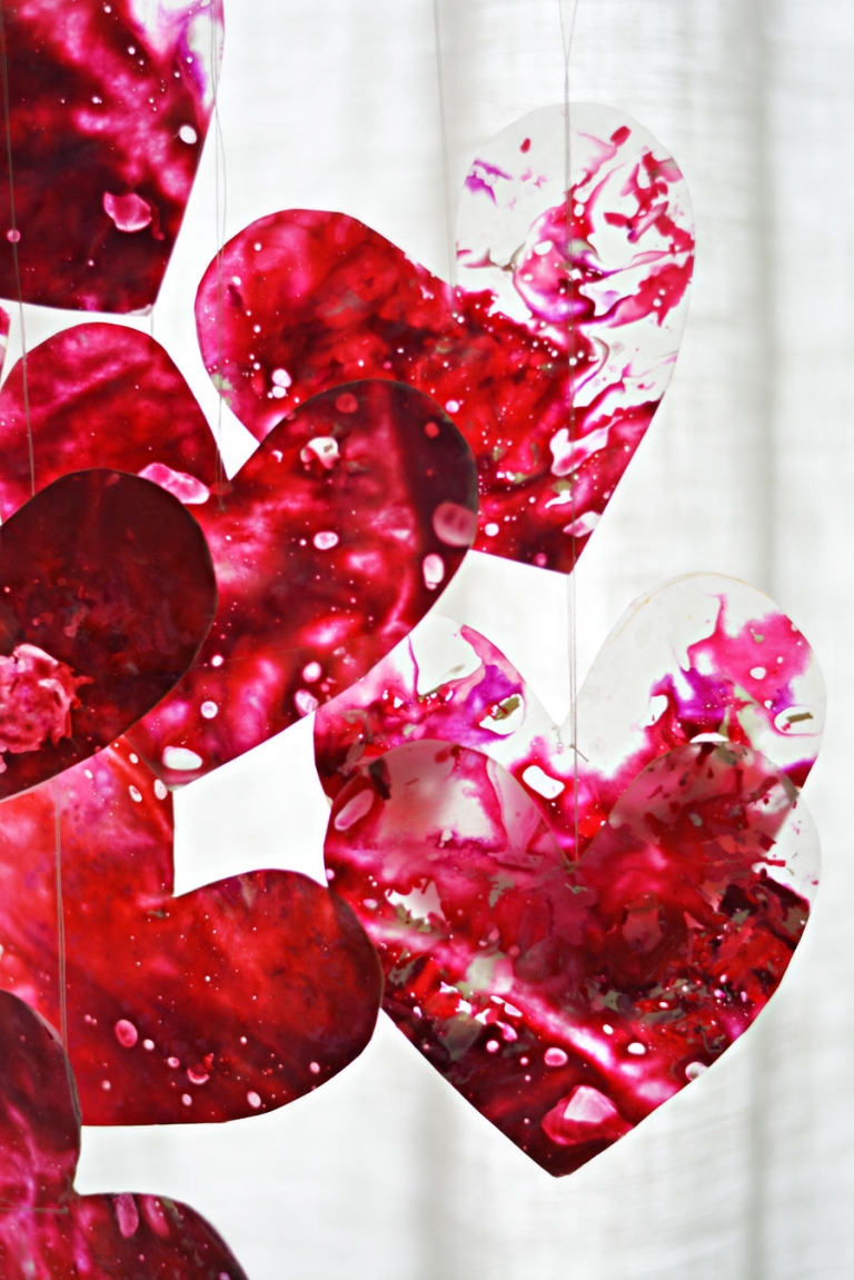 Melted-Crayon-Heart-Mobile-or-Suncatcher