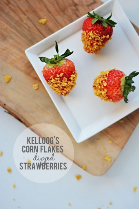 Kellogg's-Corn-Flakes-Dipped-Strawberries