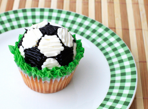 World-Cup-Soccer-Ball-Cupcake
