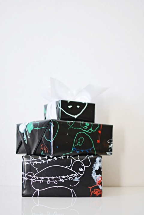 DIY-Christamas-Gift-Wrap-Paper-1