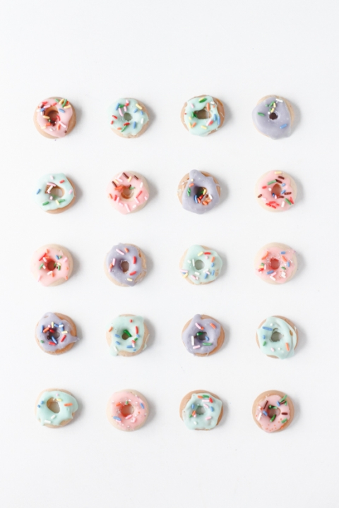 how-to-mini-candy-donuts-diy-4