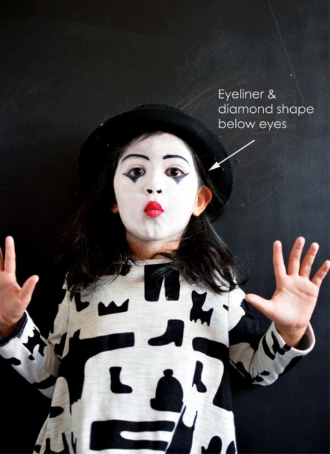 DIY-Mime-Costume-step-4
