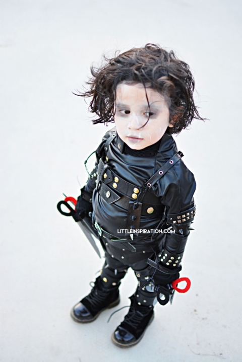 DIY Edward Scissorhands Costume